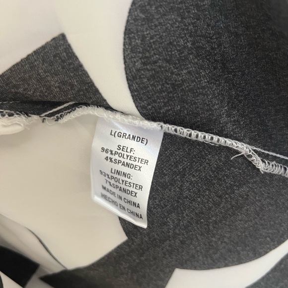 Fashion Nova Black and White Abstract Maxi Dress - Picture 6 of 6